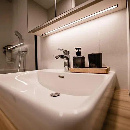 Apartma 2+2 V Mestu * Ljubljana