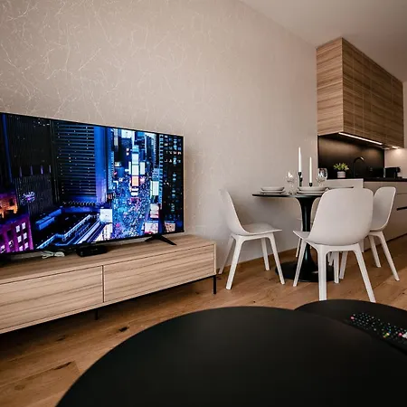 Apartma 2+2 V Mestu * Ljubljana